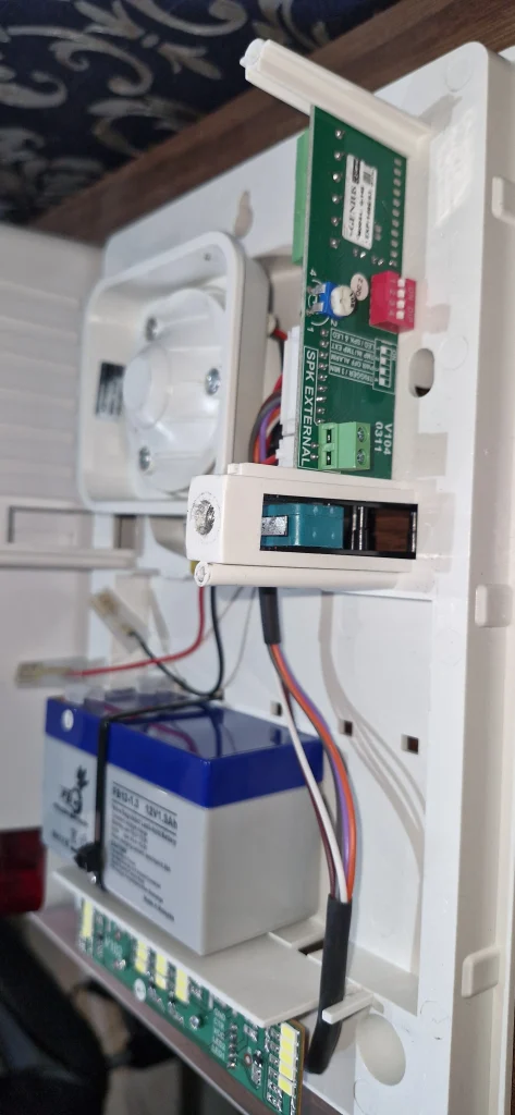 آژیر فلاشر جنیوس 143